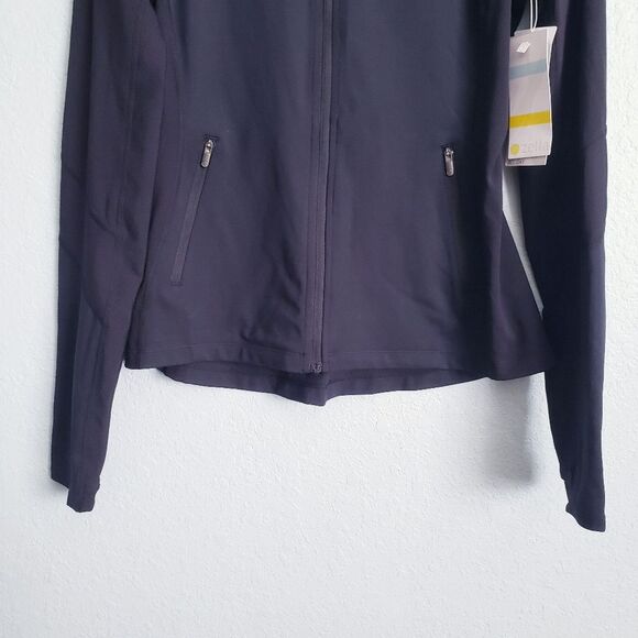 Zella Studio Light Ribbed Detail Track Jacket in Black - Picture 4 of 8